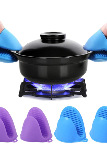 A Pair of Silicone Pot Holders