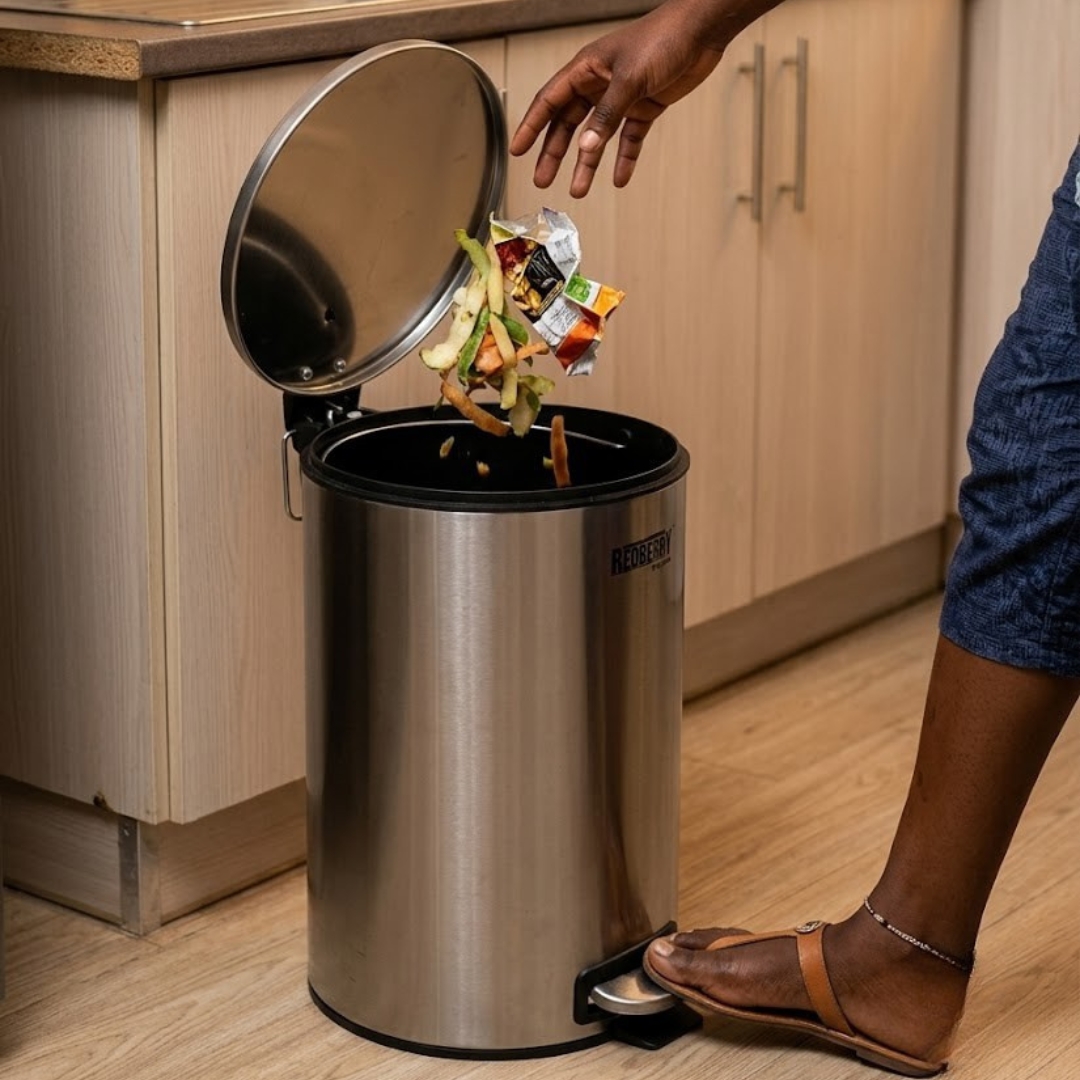 1786380875_12ltrs-stainless-steel-pedal-bin-kisasahome-kenya-1.jpg 1786380875 12ltrs stainless steel pedal bin kisasahome kenya 1